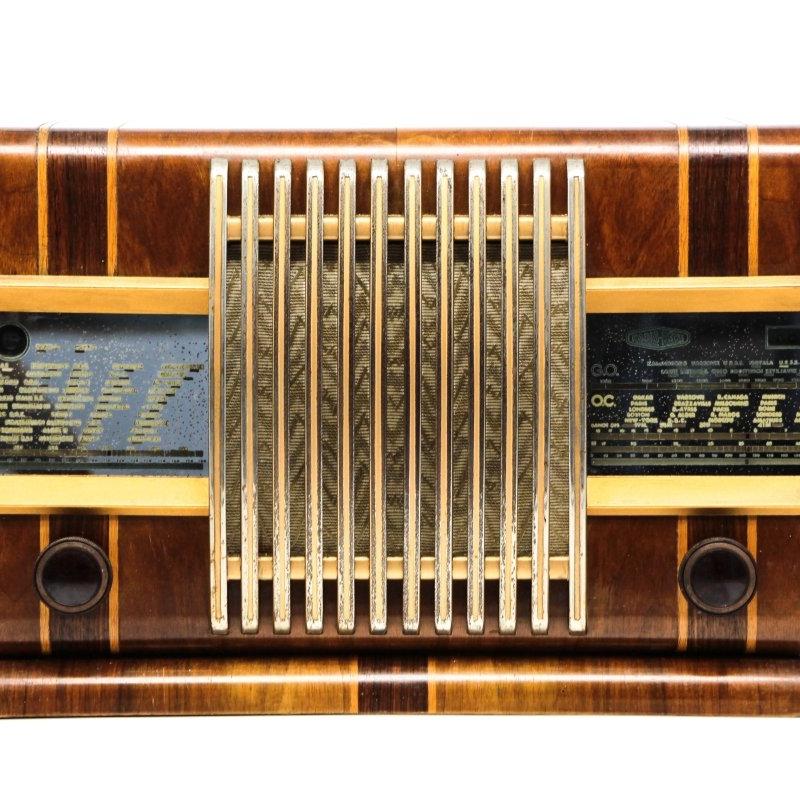 L'impact des postes radio tsf sur la culture musicale des années 1930 à 1950 - A.bsolument - Radios Vintage Bluetooth | Fabrication française