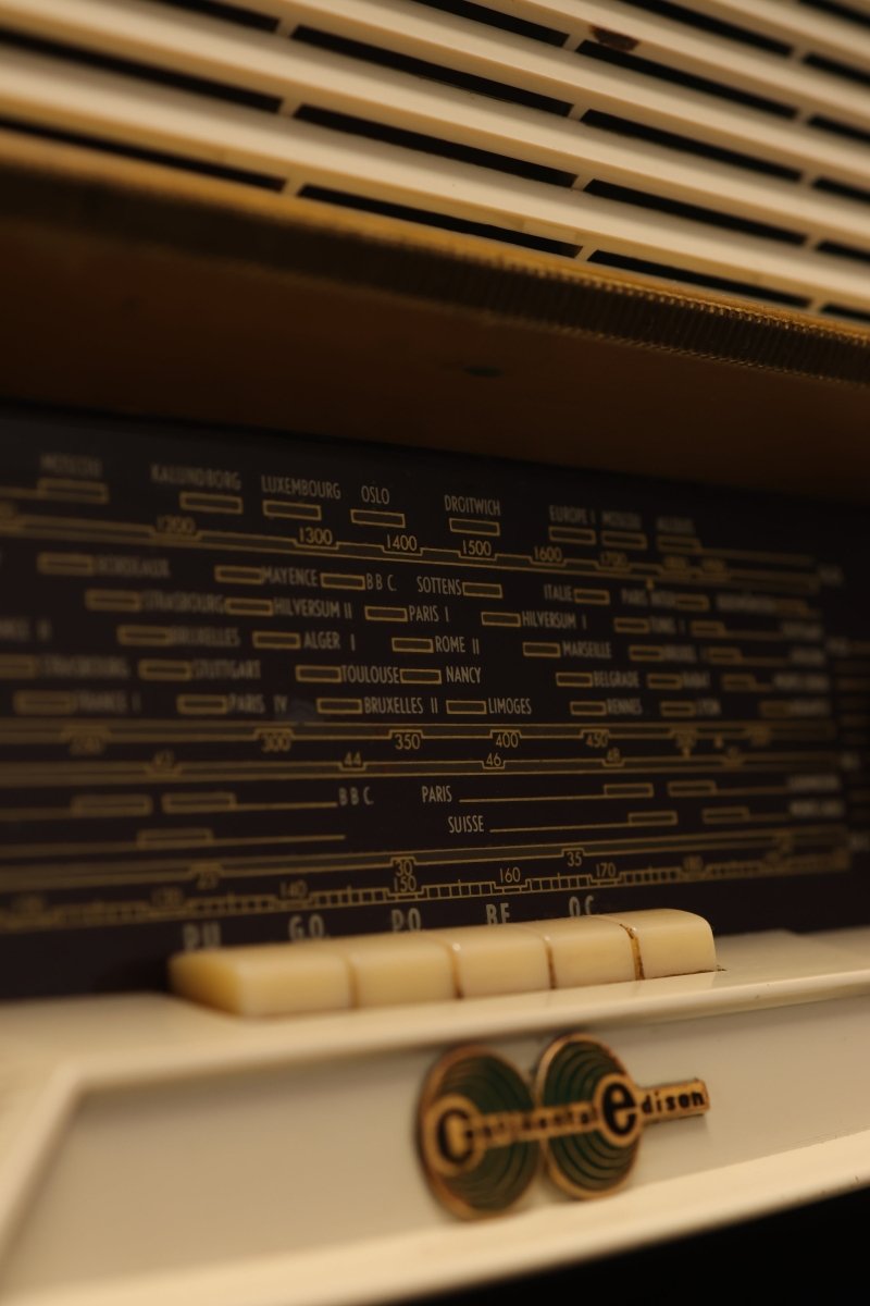 Radio Bluetooth Continental Edison Vintage de 1957 - radio - vintage - bluetooth - tsf - dab - modernisation - retrofit