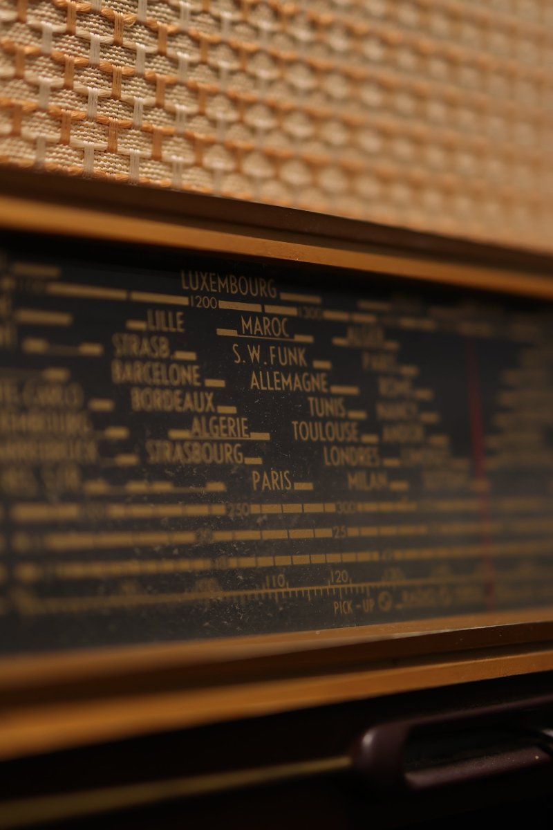 Radio Bluetooth Radiola Vintage de 1955 - radio - vintage - bluetooth - tsf - dab - modernisation - retrofit