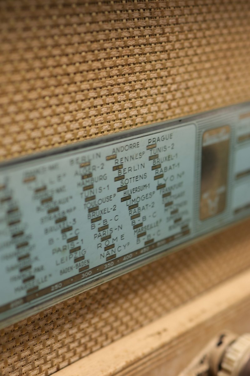 Radio Bluetooth Général Vintage de 1954 - radio - vintage - bluetooth - tsf - dab - modernisation - retrofit