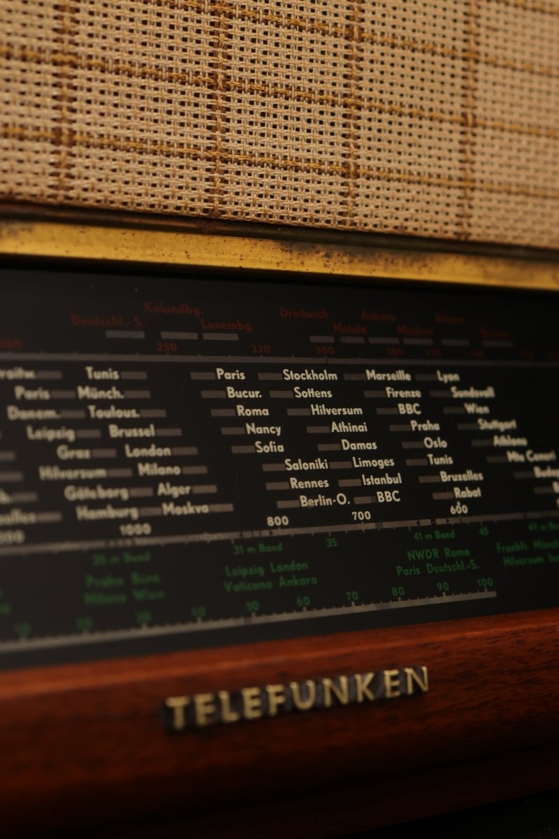 Radio Bluetooth Telefunken Vintage de 1952 - radio - vintage - bluetooth - tsf - dab - modernisation - retrofit