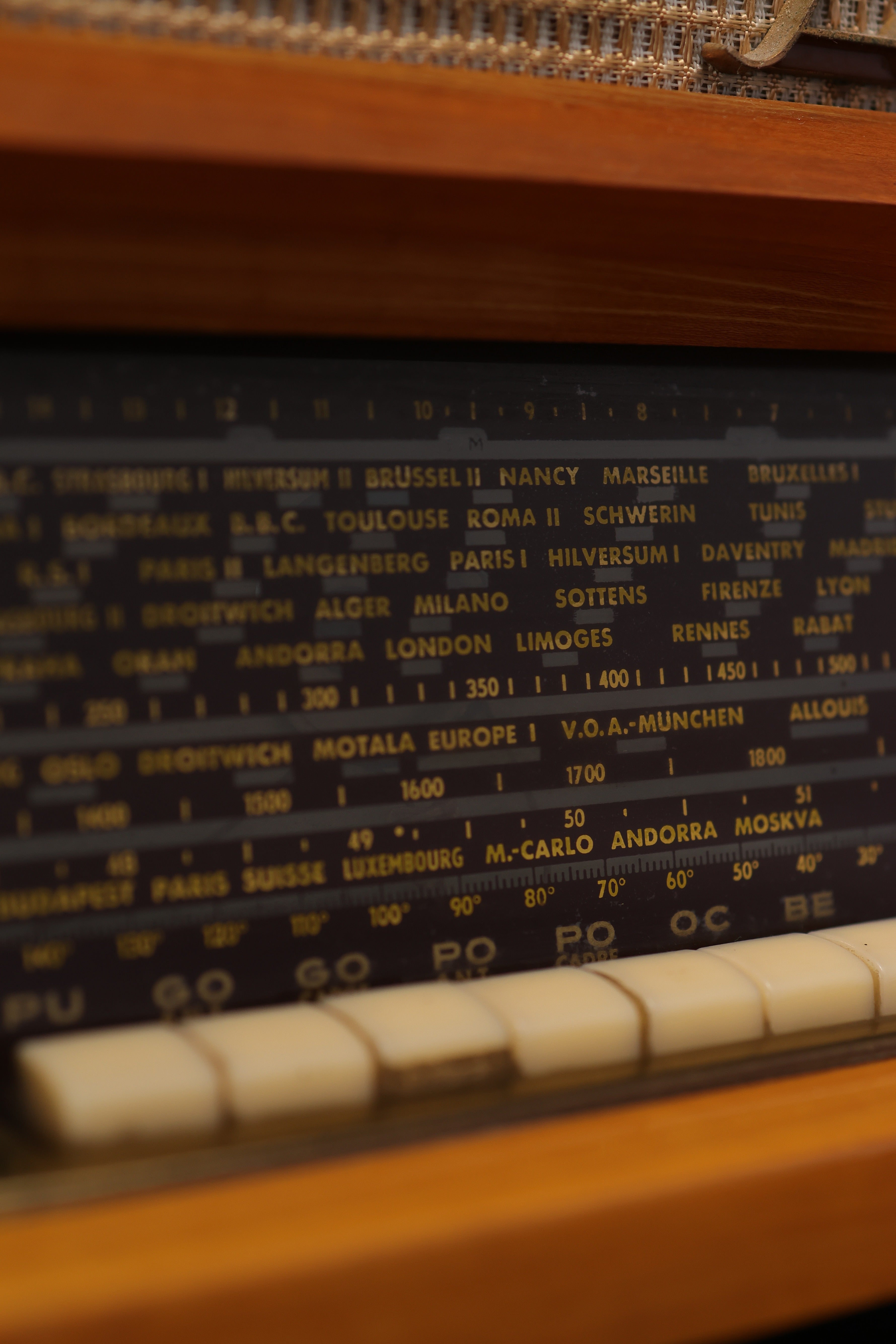 Radio Bluetooth Schneider Vintage de 1958