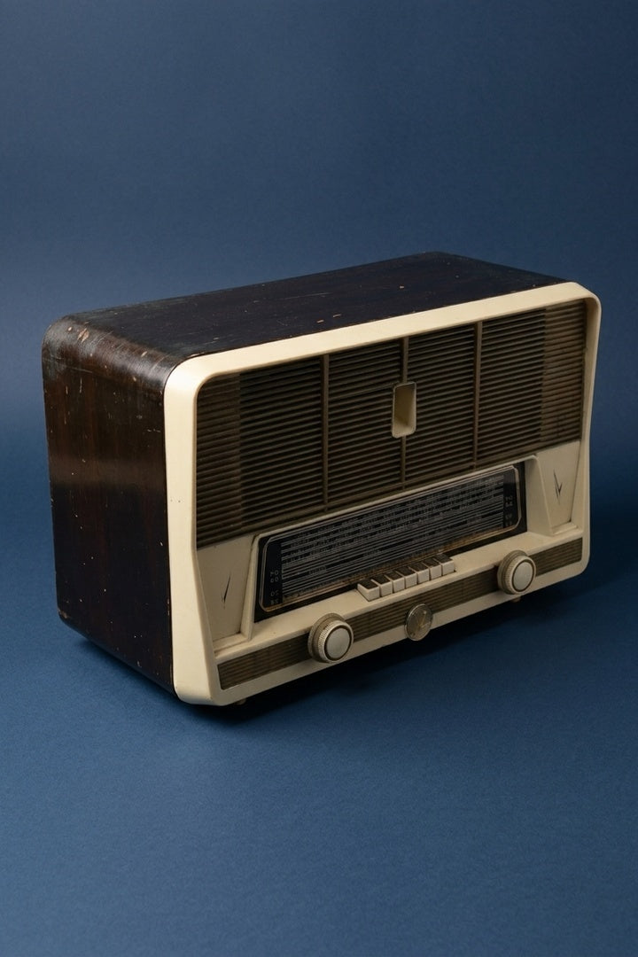 Bluetooth-Radio Visseaux Vintage von 1957