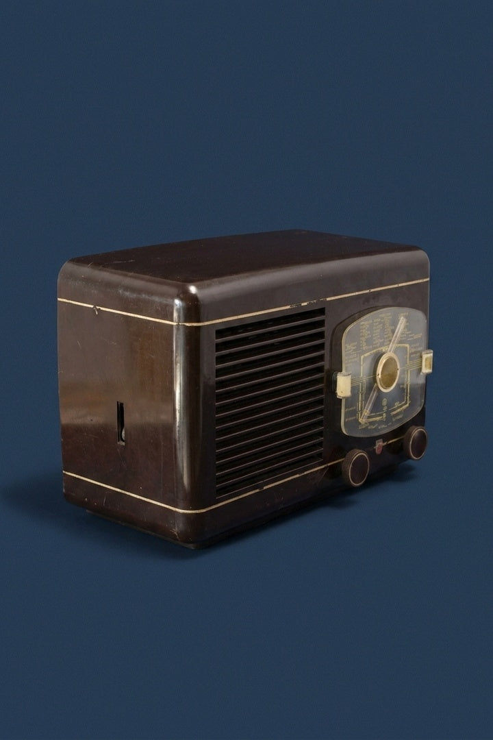 Vintage Philips Bluetooth-Radio von 1948