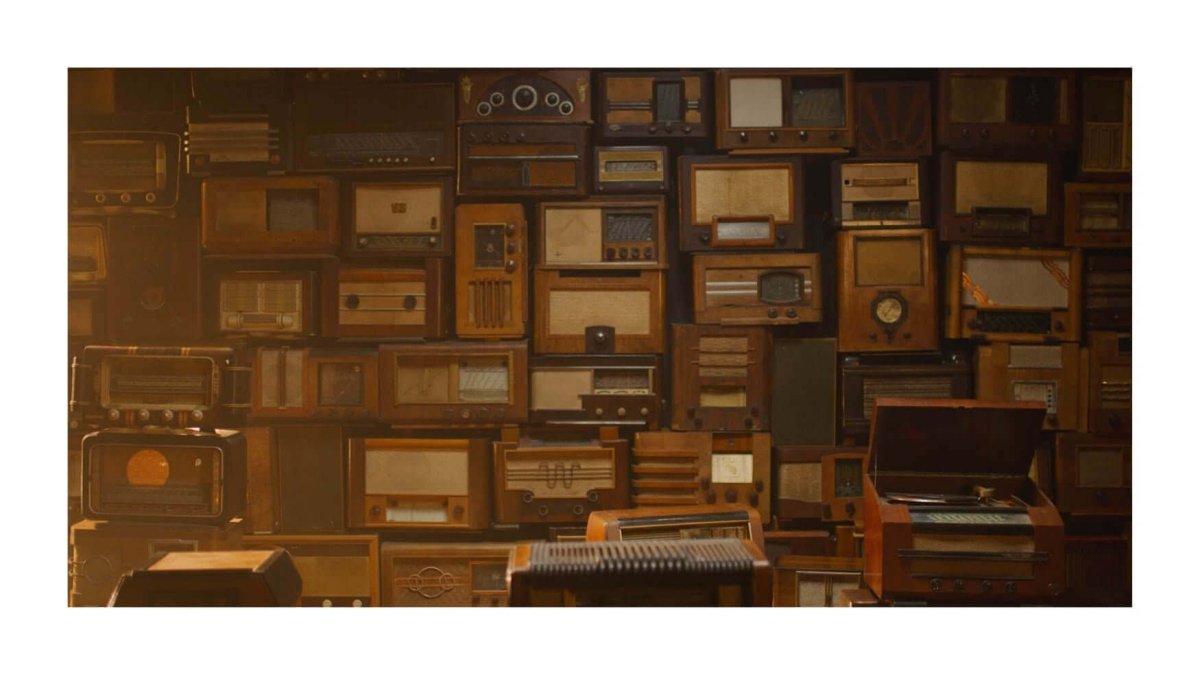 Histoire et modernisation de radios... Un lien puissant. - A.bsolument - Enceintes design et radios vintage modernisées | Fabrication française