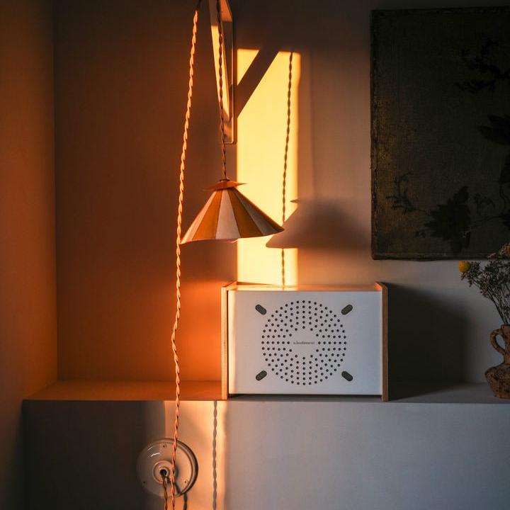 Le constat dramatique de la pollution générée par l'électronique. - A.bsolument - Radios Vintage Bluetooth | Fabrication française