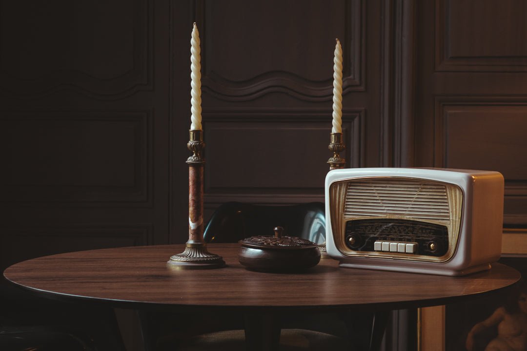 Les femmes pionnières de la radio tsf ! - A.bsolument - Enceintes design et radios vintage modernisées | Fabrication française