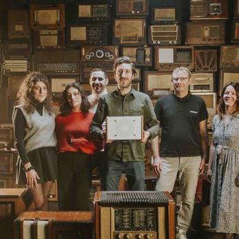 Offrez un Noël inoubliable avec A.bsolument. - A.bsolument - Radios Vintage Bluetooth | Fabrication française