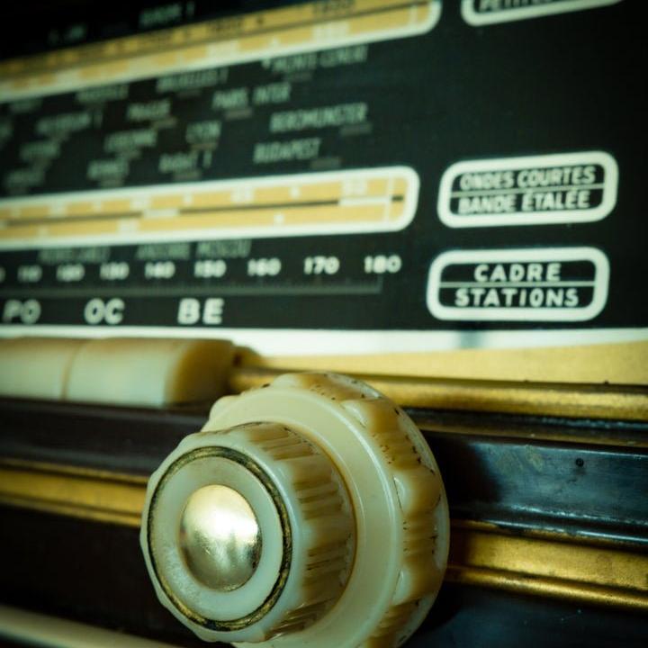 Tout connaitre de son poste radio TSF. - A.bsolument - Radios Vintage Bluetooth | Fabrication française