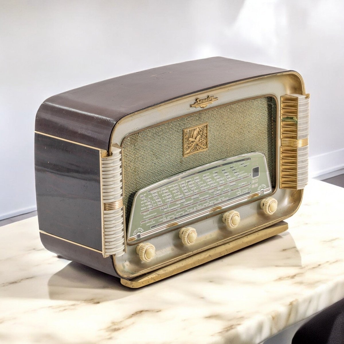 Toutes les radios - A.bsolument - Enceintes design et haute fidélité