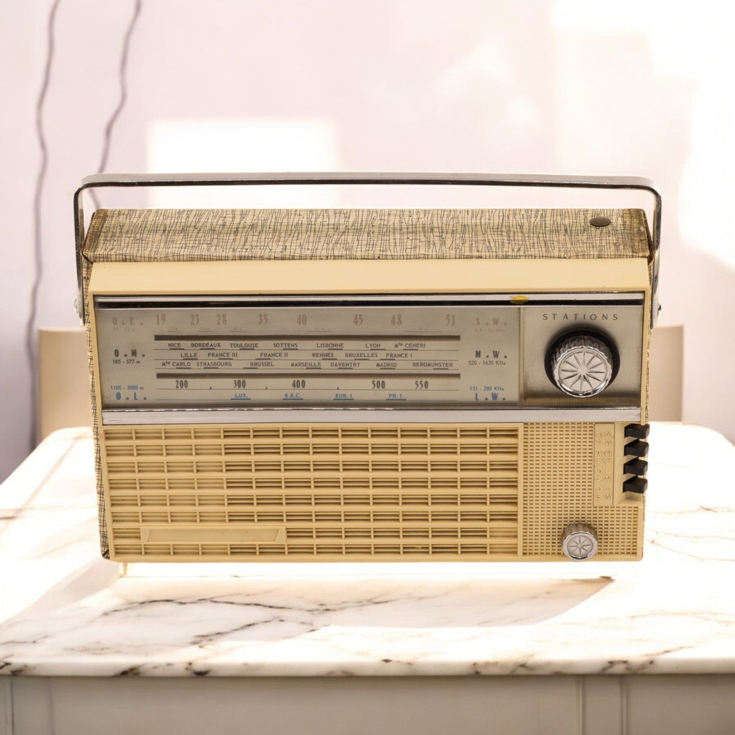Transistor Bluetooth Artisanal Vintage 70’S - A.bsolument - absolument -radio - vintage - prodige - bluetooth
