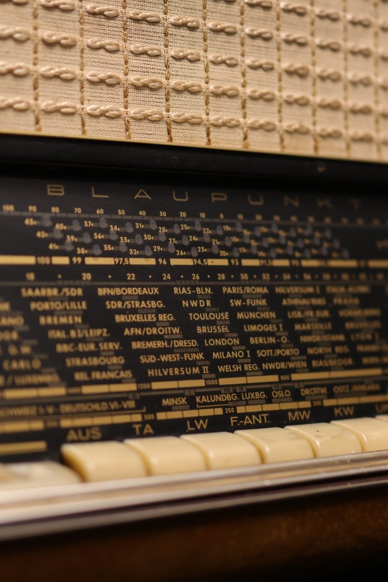 Radio Bluetooth Blaupunkt Vintage de 1956 - radio - vintage - bluetooth - tsf - dab - modernisation - retrofit