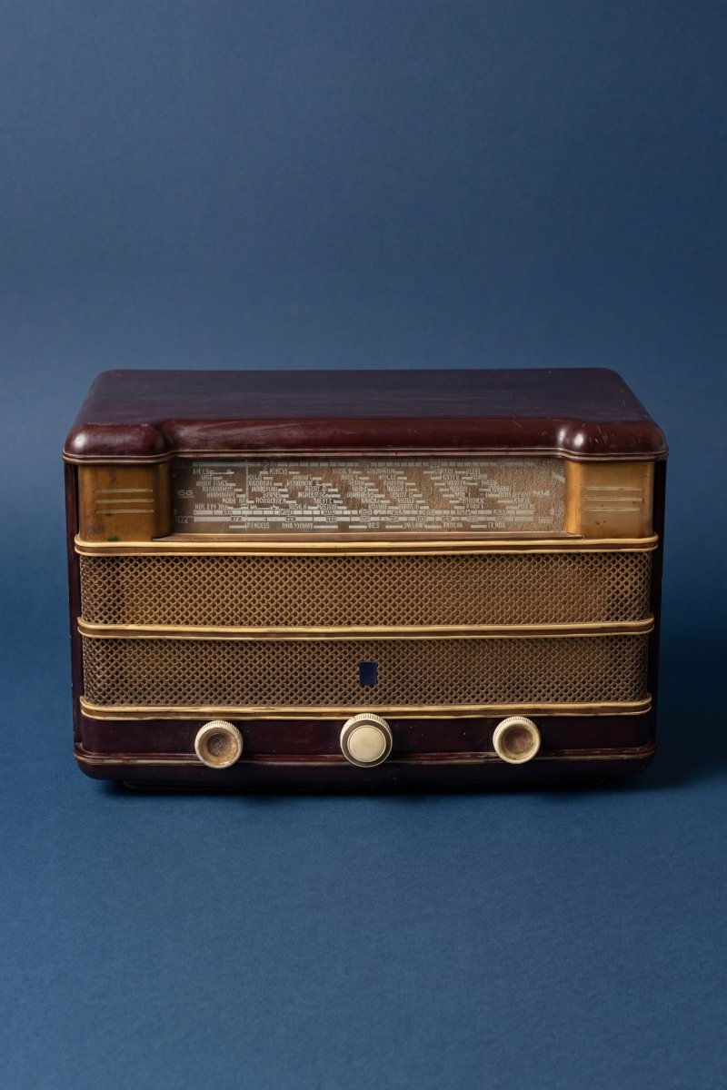 Radio Bluetooth Radiola Vintage de 1951 - radio - vintage - bluetooth - tsf - dab - modernisation - retrofit
