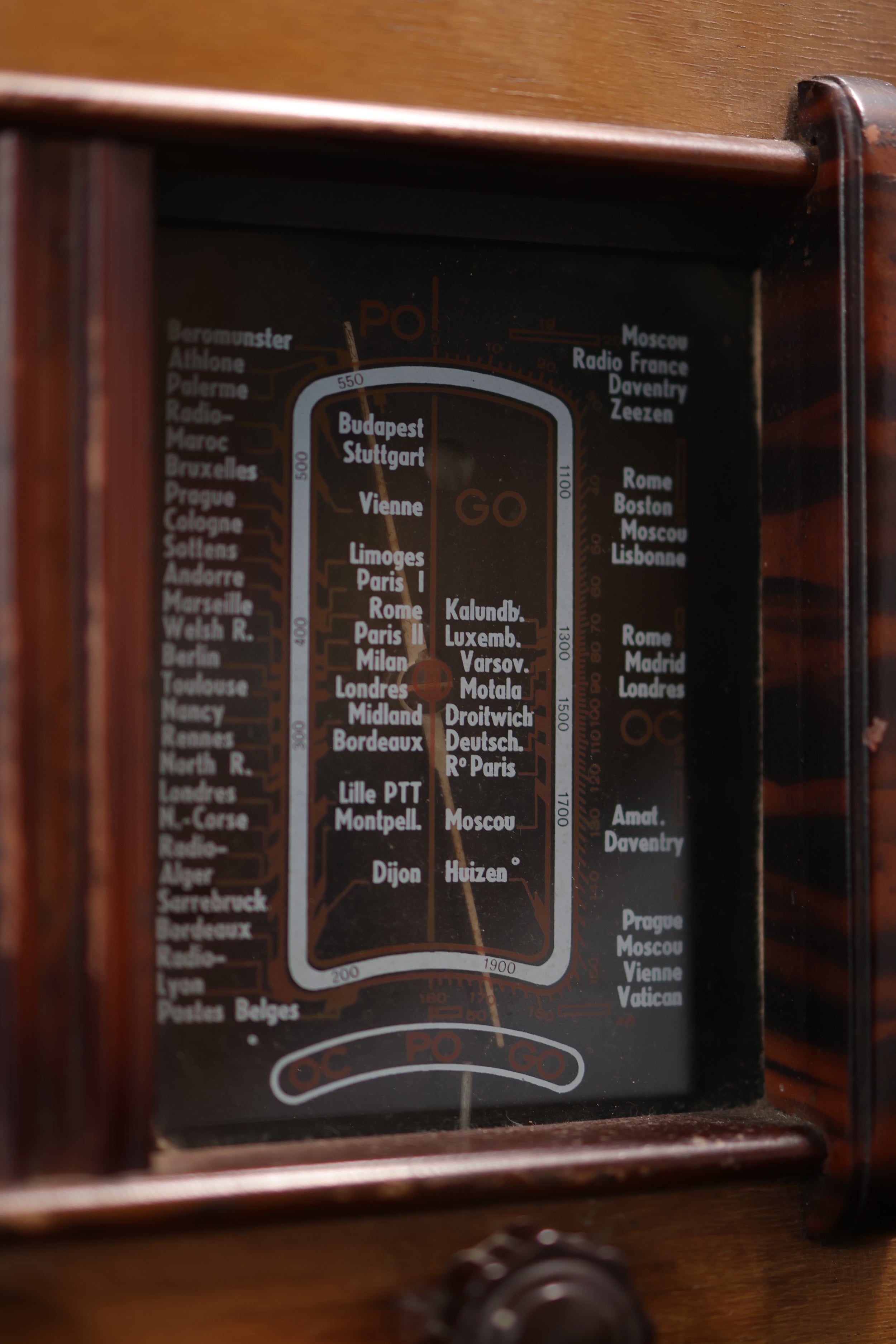 Radio Bluetooth Artisanale Vintage de 1952