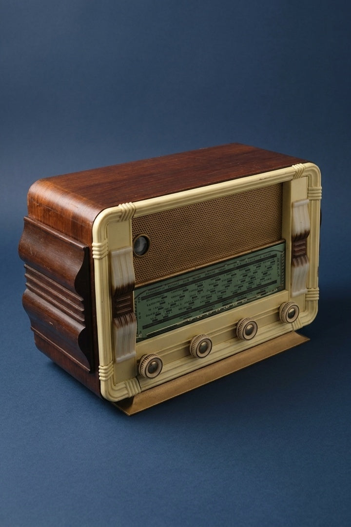 Radio Bluetooth Reela Vintage de 1955 - modernisation Bluetooth A.bsolument