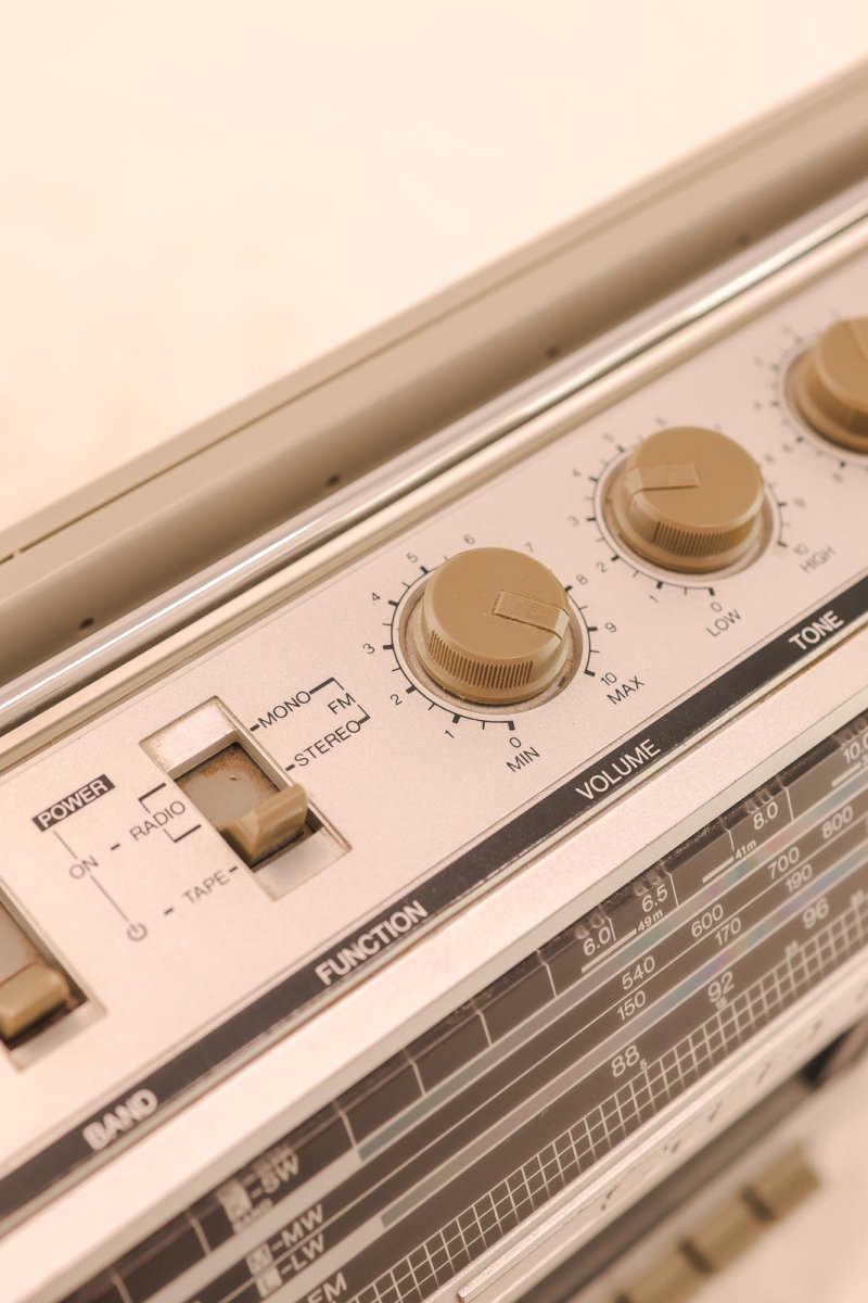 Boombox Bluetooth Sharp Vintage 80’S - radio - vintage - bluetooth - tsf - dab - modernisation - retrofit