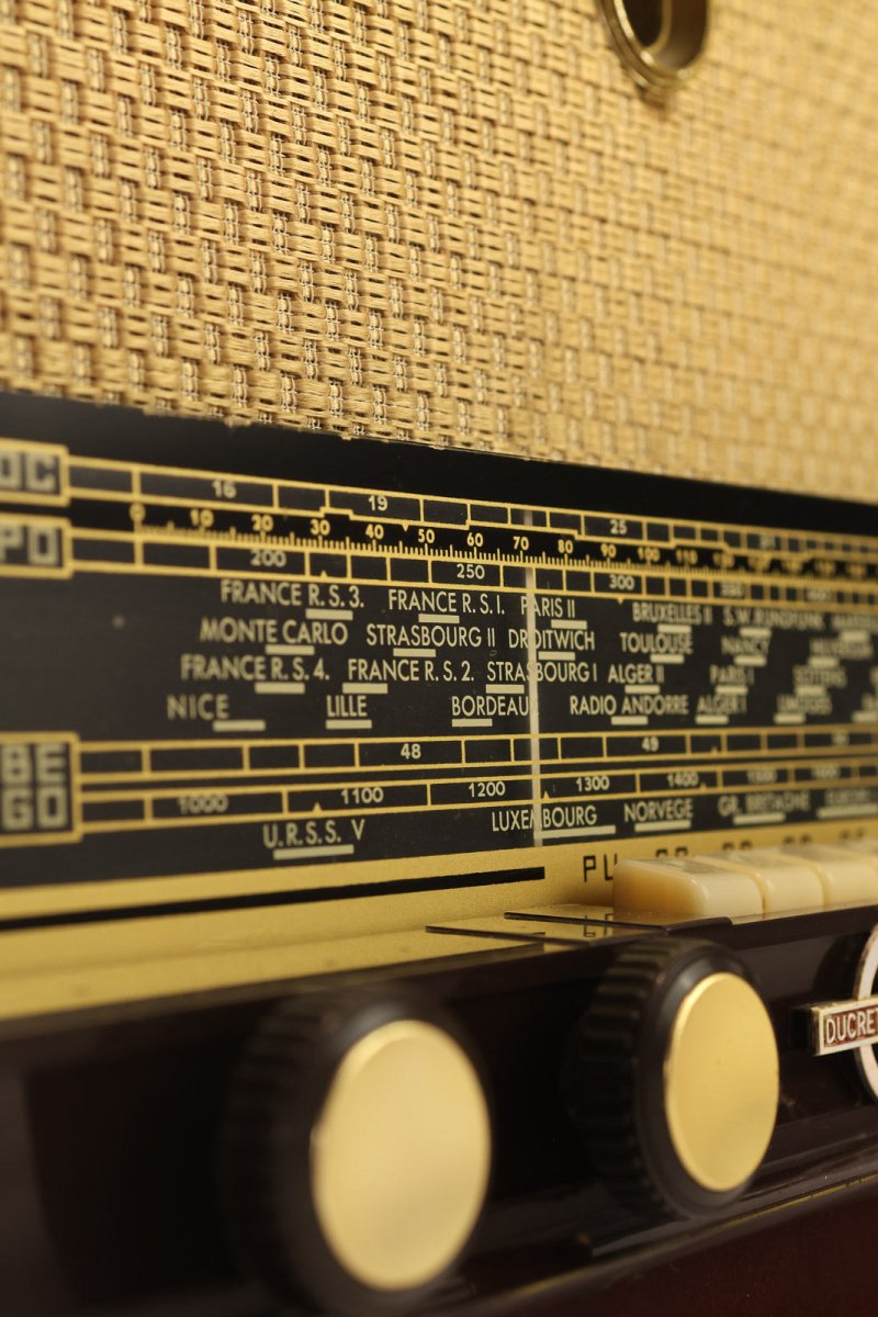 Radio Bluetooth Ducretet Thomson Vintage 50’S - radio - vintage - bluetooth - tsf - absolument - dab - modernisation - retrofit