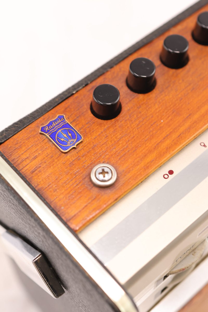 Transistor Bluetooth Radiola Vintage 70’s - radio - vintage - bluetooth - tsf - dab - modernisation - retrofit